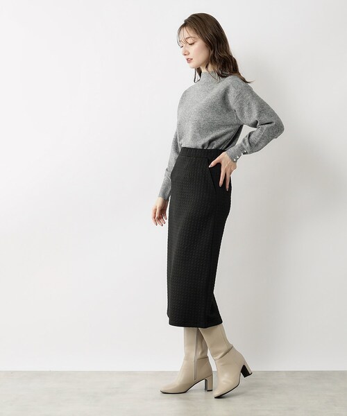 index（インデックス）の「◆≪5color≫ パール調ボタンスリーブボトルネックニット【洗濯機洗い可】（ニット/セーター・レディース・ライトベージュ/グレー/ライトブルー/オフホワイト/ピンク系・36/42/38/40）」の16枚目の写真