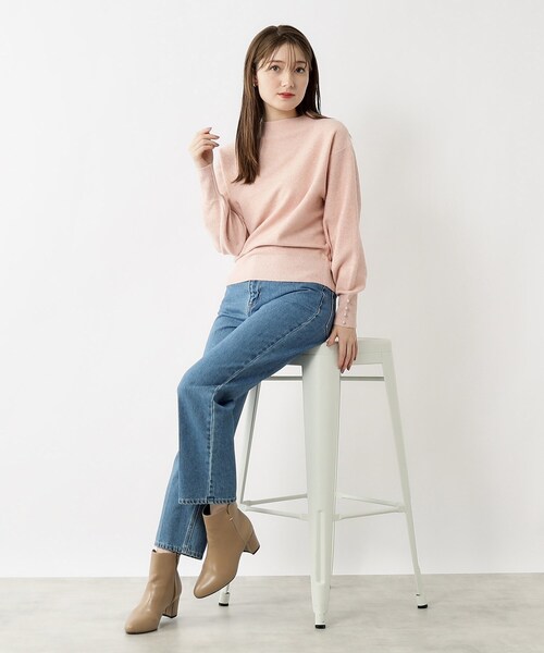 index（インデックス）の「◆≪5color≫ パール調ボタンスリーブボトルネックニット【洗濯機洗い可】（ニット/セーター・レディース・ライトベージュ/グレー/ライトブルー/オフホワイト/ピンク系・36/42/38/40）」の19枚目の写真