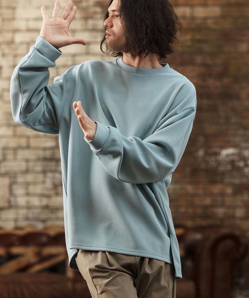CAMBIO(カンビオ)の「mlt4614- ビッグシルエットサイドスリットカットソー(Tシャツ/カットソー・メンズ・ホワイト/ブルー/グレイッシュベージュ/ブラック・M/L/XL)」の4枚目の写真