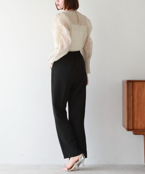 archives（アルシーヴ）の「シアードットパワショルブラウス（シャツ/ブラウス・レディース・ベージュ/ブラック/オフホワイト・MEDIUM）」の7枚目の写真