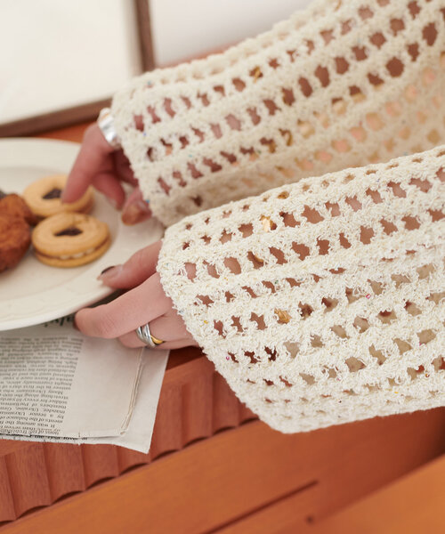 DISCOAT（ディスコート）の「【新色追加!/WEB限定】ラメスパンコールスカシプルオーバー（ニット/セーター・レディース・オフホワイト/オレンジ/グリーン/ブラック/アイボリー・FREE）」の6枚目の写真