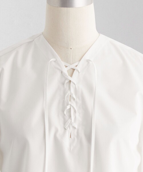 美品　LOEFFロエフ　ブロードレースアップ　シャツ　ブラウス　ホワイト LOEFF（ロエフ）の「＜LOEFF＞ブロード レースアップ シャツ