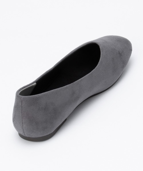 Honeys(ハニーズ)の「柔らかく楽ちんはっ水スクエアパンプス(パンプス・レディース・ブラック系その他/シルバー/ブラック/マスタード/ライトベージュ/グレー/ブラウン・22.5/23.0/23.5/24.0/24.5/25.0)」の13枚目の写真