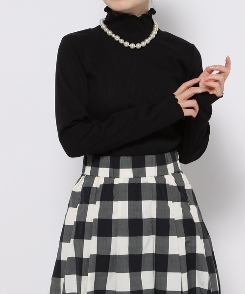 GLOBAL WORK(グローバルワーク)の「高山直子さんコラボ/メローリブハイネック長袖/991901/EiiS(Tシャツ/カットソー・レディース・グレー/アイボリー/ブラック・SMALL/X-SMALL)」の17枚目の写真