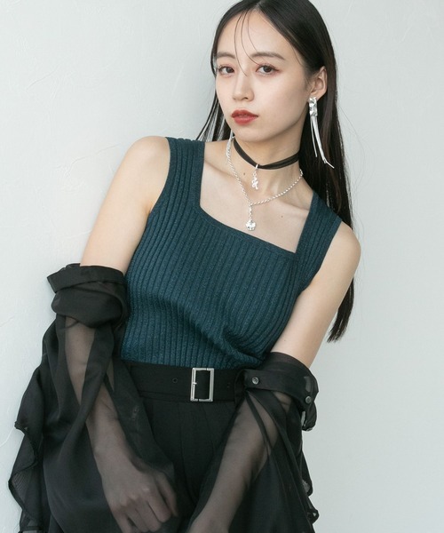 HARE（ハレ）の「2WAYスクエアラメニットタンクトップ(HARE)（タンクトップ・レディース・イエロー/グリーン/ライトグレー/ブラック/マルチ/ブルー/グリーン系その他/エメラルド/オレンジ/グリーン系その他2/パープル・FREE）」の4枚目の写真