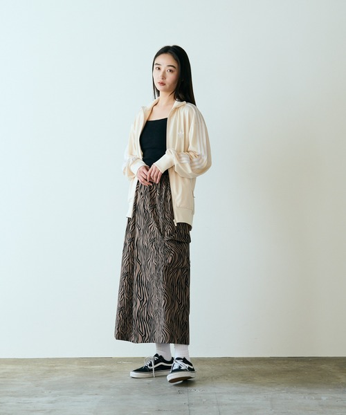 THOUSAND MILE(サウザンドマイル)の「THOUSAND MILE/サウザンドマイル WAVE ADJUST SKIRT スカート(スカート・レディース・ゼブラ・FREE)」の13枚目の写真