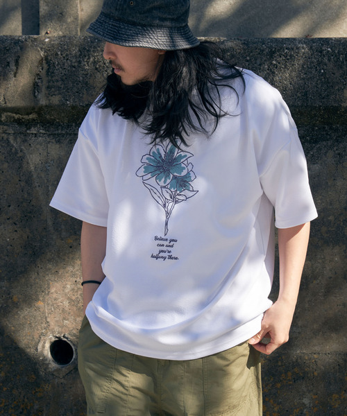 セール】梨地花柄刺繍Tシャツ（Tシャツ/カットソー