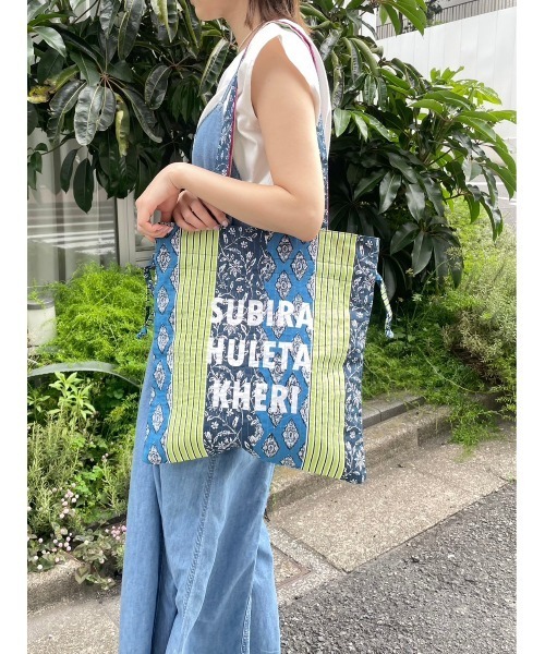 BAYFLOW（ベイフロー）の「[巾着型としても使える!]【Asante sana】トート（トートバッグ・レディース・イエロー/ベージュ/ピンク/ホワイト/ネイビー/ブルー・0）」の4枚目の写真