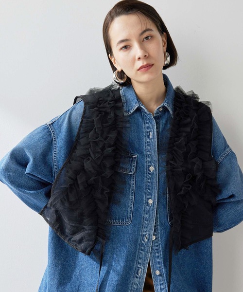 THE PAUSE（ザ ポーズ）の「【THE PAUSE】フリルチュールベスト（シャツ/ブラウス・レディース・カーキ/ブラック・FREE）」の2枚目の写真