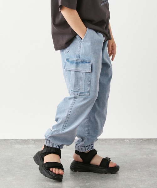 GLOBAL WORK（グローバルワーク）の「COOLデニムカーゴパンツ/116655（カーゴパンツ・キッズ・ブラック/ライトブルー・150cm/140cm/130cm/120cm/170cm/160cm）」の22枚目の写真