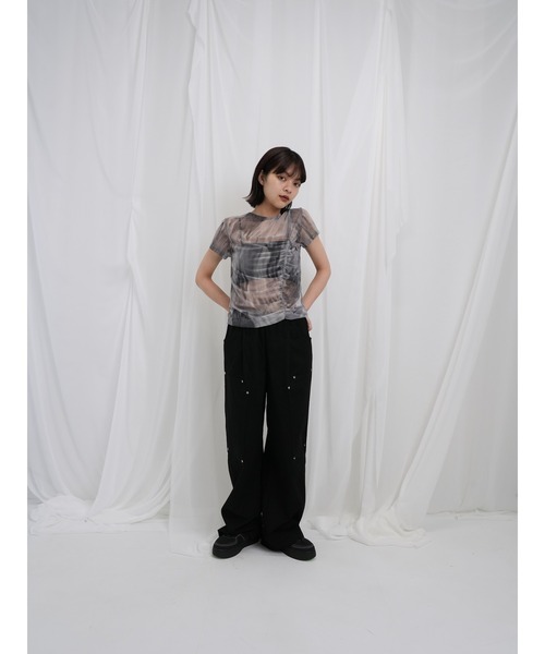 Enewd nina（エニュードニーナ）の「【ZOZO限定】マーブル シアー トップス ギャザー シースルー カットアウト カットソー 半袖（Tシャツ/カットソー・レディース・ブラック/ブルー・FREE）」の7枚目の写真
