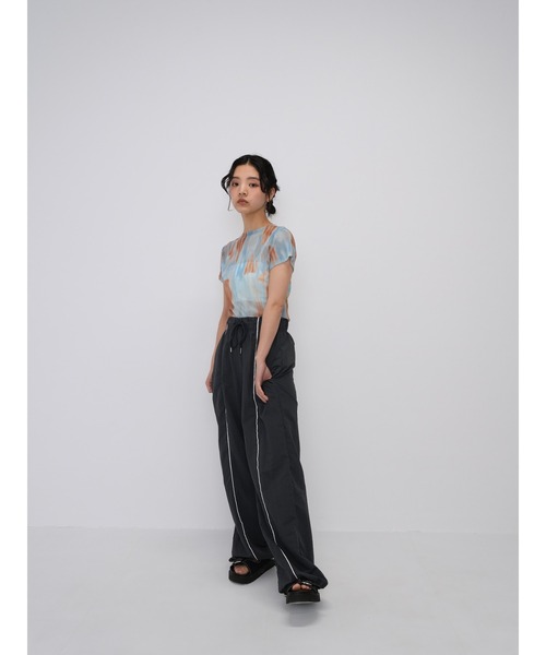 Enewd nina（エニュードニーナ）の「【ZOZO限定】マーブル シアー トップス ギャザー シースルー カットアウト カットソー 半袖（Tシャツ/カットソー・レディース・ブラック/ブルー・FREE）」の13枚目の写真