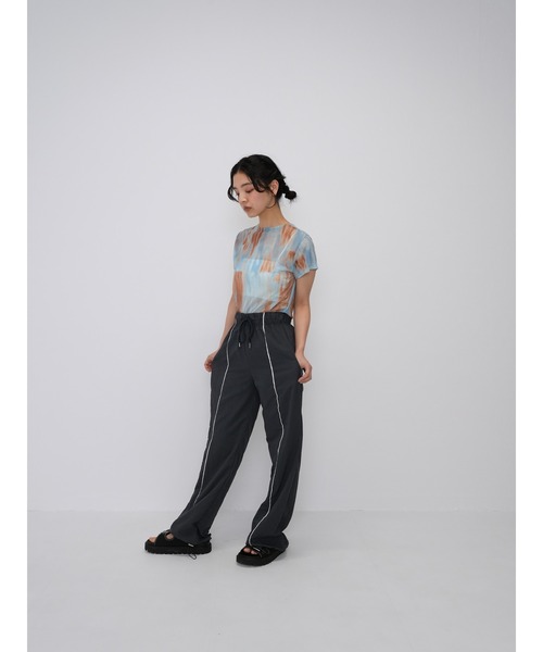 Enewd nina（エニュードニーナ）の「【ZOZO限定】マーブル シアー トップス ギャザー シースルー カットアウト カットソー 半袖（Tシャツ/カットソー・レディース・ブラック/ブルー・FREE）」の15枚目の写真