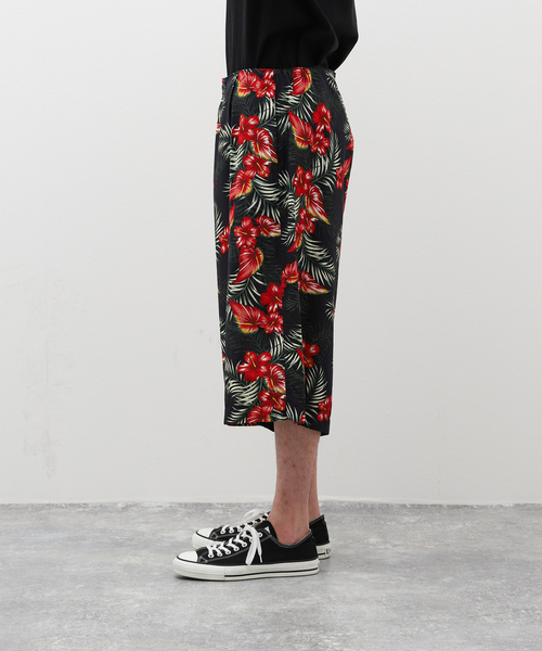 JOURNAL STANDARD（ジャーナルスタンダード）の「オールドアロハ スーベニア ハーフパンツ（その他パンツ・メンズ・ホワイト/ブラック・MEDIUM/LARGE）」の5枚目の写真