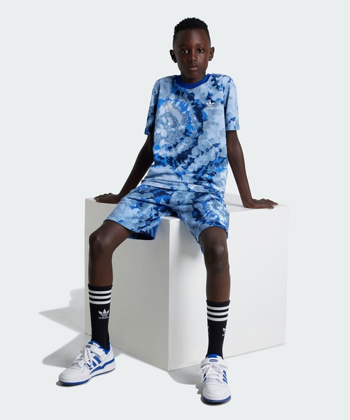 新品 アディダス セットアップ タイダイプリント フレアスカート 半袖シャツ adidas（アディダス）の「アディダス オリジナルス タイダイ 総