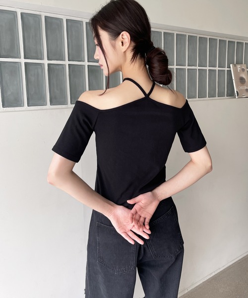 UNE MANSION（ユヌマンション）の「[UNE ORIGINAL]2WAYホルターネックストリングリボンバックオープンTシャツカットソー（Tシャツ/カットソー・レディース・アイボリー/ブラック/チャコール/ピンク/ネイビー・FREE）」の3枚目の写真