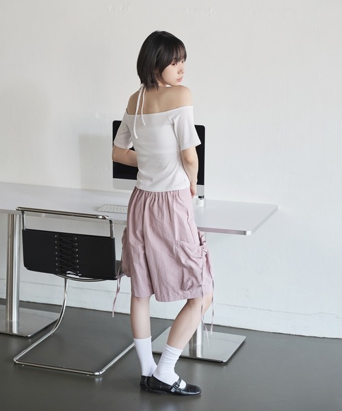 UNE MANSION（ユヌマンション）の「[UNE ORIGINAL]2WAYホルターネックストリングリボンバックオープンTシャツカットソー（Tシャツ/カットソー・レディース・アイボリー/ブラック/チャコール/ピンク/ネイビー・FREE）」の10枚目の写真