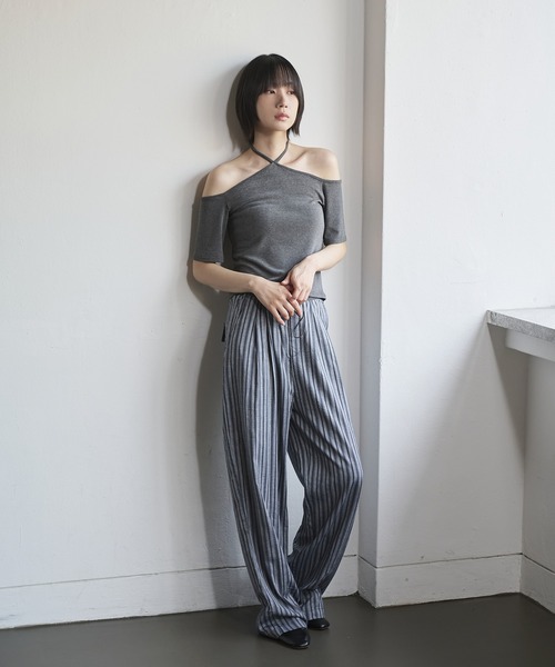 UNE MANSION（ユヌマンション）の「[UNE ORIGINAL]2WAYホルターネックストリングリボンバックオープンTシャツカットソー（Tシャツ/カットソー・レディース・アイボリー/ブラック/チャコール/ピンク/ネイビー・FREE）」の19枚目の写真