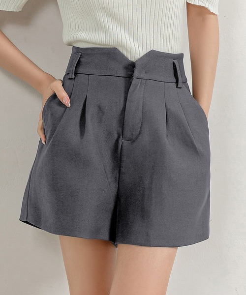 DAY CLOSET（デイ クローゼット）の「【大きいサイズ有/裏地付き】韓国っぽフロントタックハイウエストショートパンツ レディース（その他パンツ・レディース・ブラウン/ブラック/グレー・M/XL/S/L）」の11枚目の写真