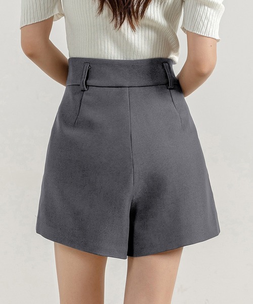 DAY CLOSET（デイ クローゼット）の「【大きいサイズ有/裏地付き】韓国っぽフロントタックハイウエストショートパンツ レディース（その他パンツ・レディース・ブラウン/ブラック/グレー・M/XL/S/L）」の12枚目の写真