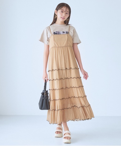 mysty woman(ミスティウーマン)の「メローティアードキャミワンピース 135159(ワンピース・レディース・チャコールグレー/オフホワイト/モカ・FREE)」の6枚目の写真