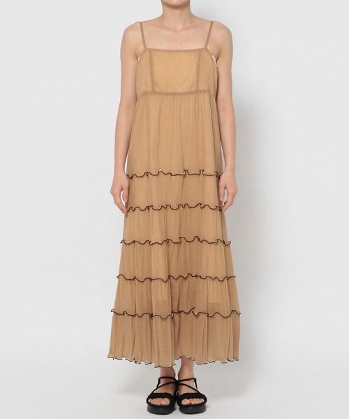 mysty woman(ミスティウーマン)の「メローティアードキャミワンピース 135159(ワンピース・レディース・チャコールグレー/オフホワイト/モカ・FREE)」の7枚目の写真