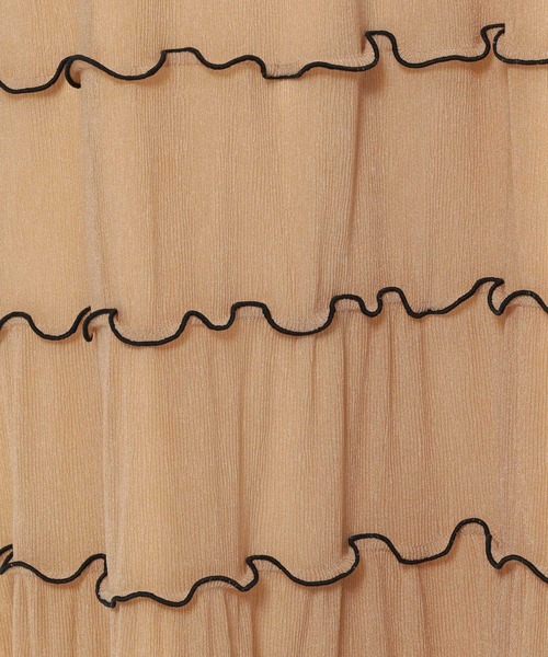 mysty woman(ミスティウーマン)の「メローティアードキャミワンピース 135159(ワンピース・レディース・チャコールグレー/オフホワイト/モカ・FREE)」の14枚目の写真