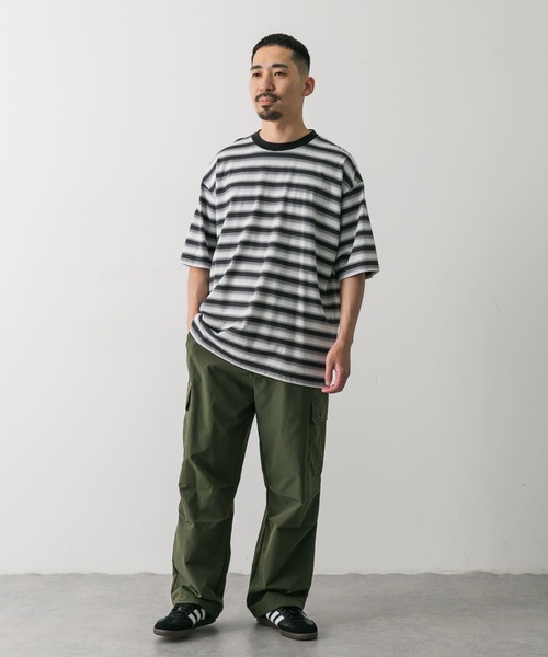 URBAN RESEARCH DOORS(アーバンリサーチドアーズ)の「グラデーションボーダー ショートスリーブ Tシャツ(Tシャツ/カットソー・メンズ・グリーン系その他/ブラック系その他・MEDIUM/LARGE)」の4枚目の写真