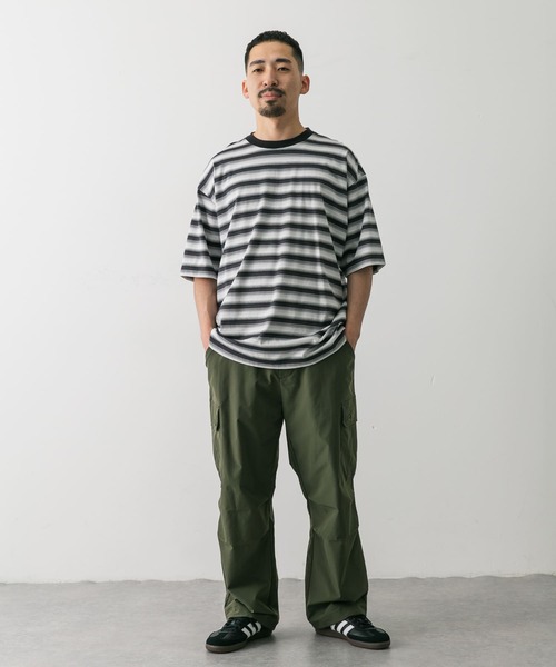 URBAN RESEARCH DOORS(アーバンリサーチドアーズ)の「グラデーションボーダー ショートスリーブ Tシャツ(Tシャツ/カットソー・メンズ・グリーン系その他/ブラック系その他・MEDIUM/LARGE)」の3枚目の写真