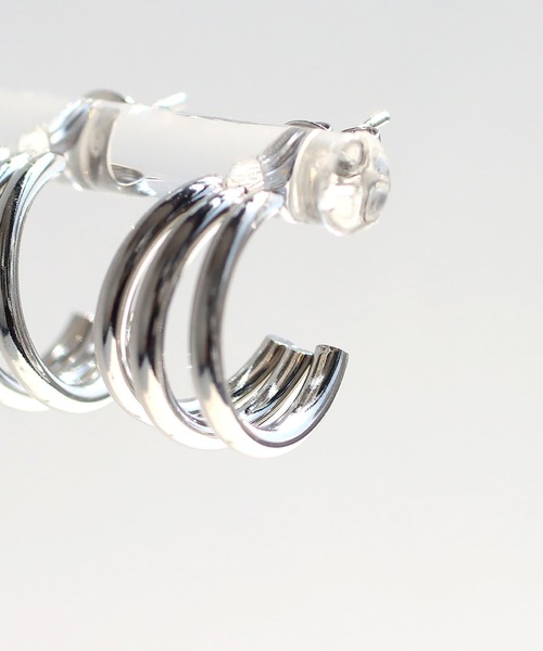 abaskdesign（アバスクデザイン）の「金属アレルギー対応 トリプルラインステンレスピアス（ピアス（両耳用）・レディース・ゴールド/シルバー・FREE）」の9枚目の写真