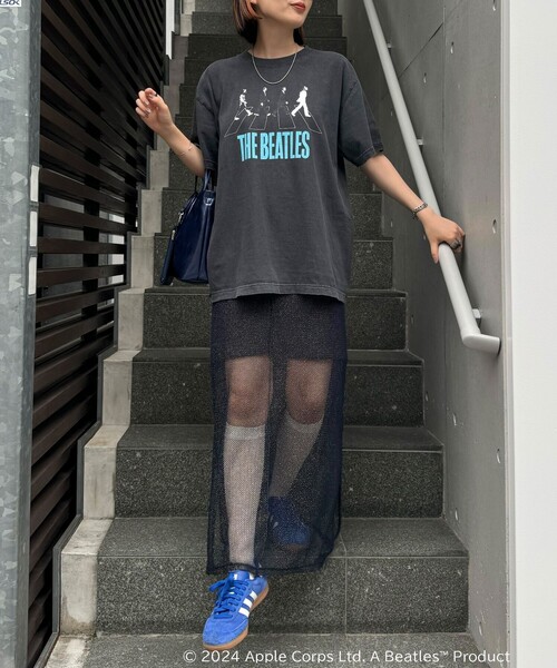 fredy emue（フレディエミュ）の「【別注】【GOOD ROCK SPEED/グッドロックスピード】THE BEATLES Tシャツ（Tシャツ/カットソー・レディース・チャコールグレー/ライトグレー・FREE）」の3枚目の写真