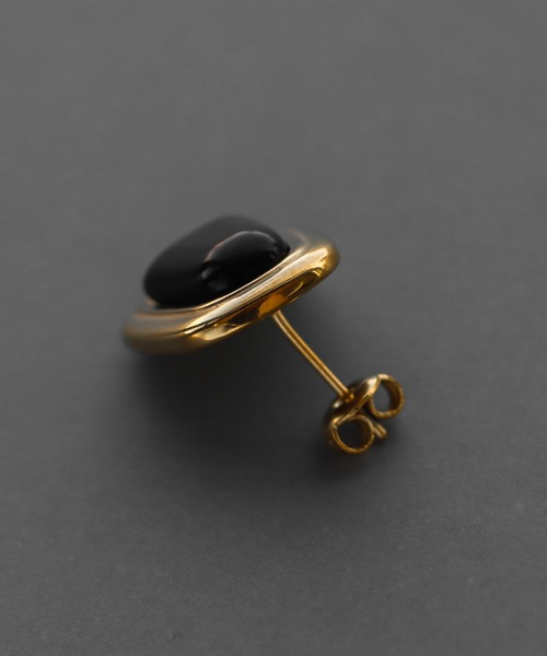 abaskdesign(アバスクデザイン)の「金属アレルギー対応 スクエアストーンピアス(ピアス(両耳用)・レディース・ゴールド/シルバー/シルバー系その他/ゴールド系その他・FREE)」の7枚目の写真