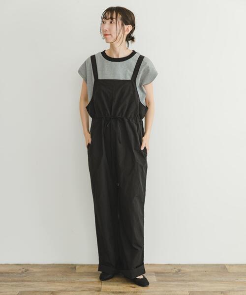 ITEMS URBANRESEARCH（アイテムズ アーバンリサーチ）の「ナイロンサロペット（サロペット/オーバーオール・レディース・ブラック/ベージュ・FREE）」の20枚目の写真