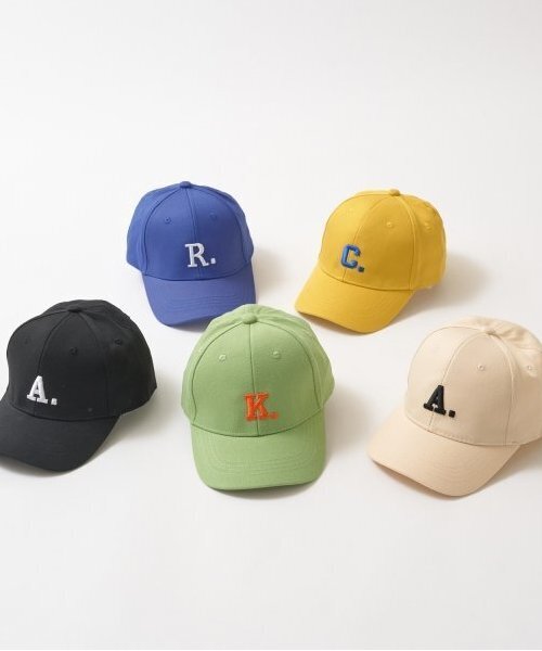 b・ROOM（ビールーム）の「アソートアルファベットキャップ（キャップ・キッズ・ブルー/ブラック/アイボリー/ライトグリーン/マスタード・54cm）」の6枚目の写真