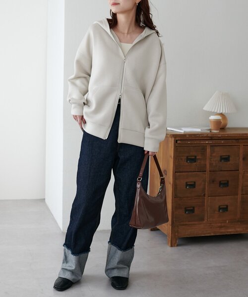 DISCOAT（ディスコート）の「【WEB限定】ダンボールビッグフードパーカー（パーカー・レディース・ホワイト系その他/ネイビー/グレイッシュベージュ/グレー/チャコールグレー・FREE）」の22枚目の写真