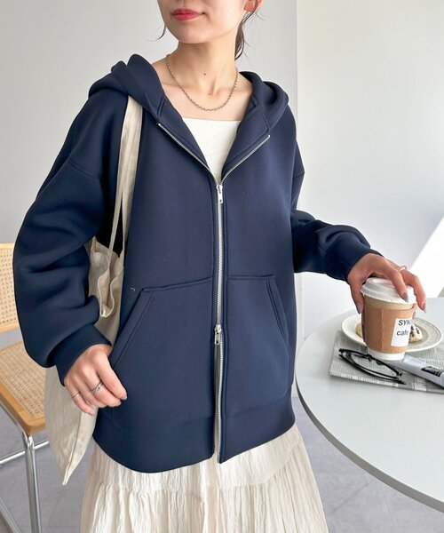 DISCOAT（ディスコート）の「【WEB限定】ダンボールビッグフードパーカー（パーカー・レディース・ホワイト系その他/ネイビー/グレイッシュベージュ/グレー/チャコールグレー・FREE）」の8枚目の写真