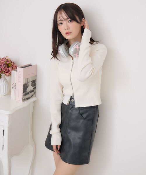 ems excite（エムズエキサイト）の「ロングスリーブWZIPCT（Tシャツ/カットソー・レディース・ブラック/グリーン/ナチュラル・FREE）」の4枚目の写真