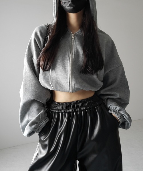 me+em select(ミームセレクト)の「【 選べる4size / 2color 】2WAY サイドラインフェイクレザーワイドパンツ / 2WAY Sideline fake leather wide pants(カーゴパンツ・レディース・レッド/ブラック・SMALL/MEDIUM/LARGE/X-LARGE)」の17枚目の写真