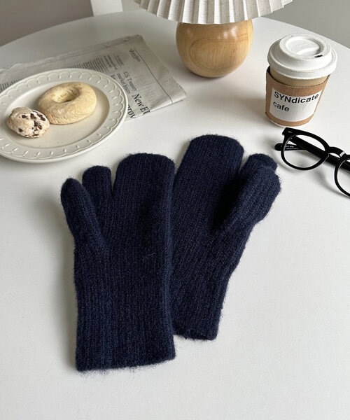 DISCOAT（ディスコート）の「ニット三つ指ミトン（手袋・レディース・ネイビー/ベージュ・FREE）」の18枚目の写真
