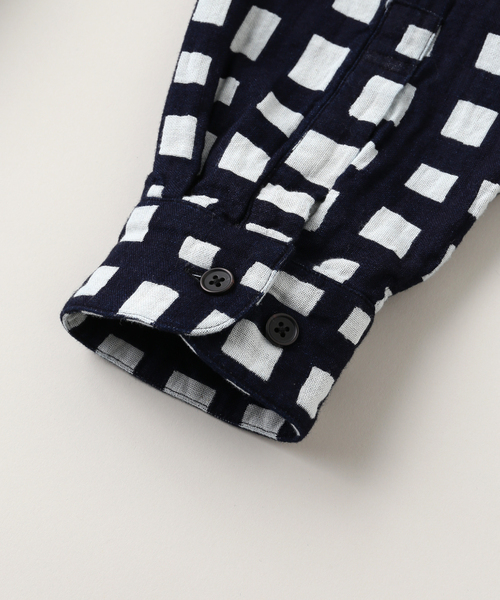 EDIFICE(エディフィス)の「tatamass INDIGO Random Cheack SH(シャツ/ブラウス・メンズ・ホワイト系その他/ダークブルー・LARGE/MEDIUM)」の6枚目の写真