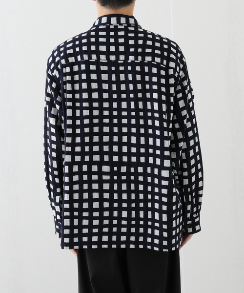 EDIFICE(エディフィス)の「tatamass INDIGO Random Cheack SH(シャツ/ブラウス・メンズ・ホワイト系その他/ダークブルー・LARGE/MEDIUM)」の13枚目の写真