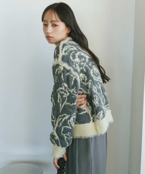VANNIE U(ヴァニーユー)の「リバーシブルジャガードフェザーニットプルオーバー(ニット/セーター・レディース・アイボリー/チャコールグレー・FREE)」の20枚目の写真