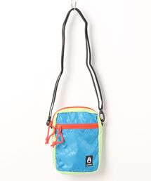 NIXON（ニクソン）の「【NIXON/ニクソン】Stash Bag　ショルダーバッグ　容量1.5L　海洋プラスチックを採用したサステイナブルモデル（ショルダーバッグ）」