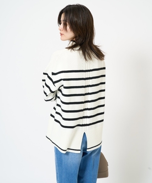 a.v.v（アーヴェヴェ）の「【洗える】バックスリットニット（ニット/セーター・レディース・ホワイト/レッド/ネイビー/チャコールグレー/クリーム/ブルー/アイボリー・38/42/36/40/34）」の16枚目の写真