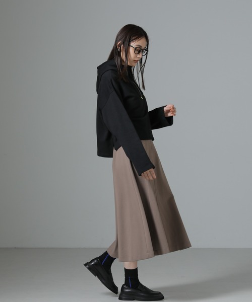 NANO universe(ナノユニバース)の「8パネルダンボールニットフレアスカート(スカート・レディース・モカ/ボルドー/ブラック・FREE)」の7枚目の写真