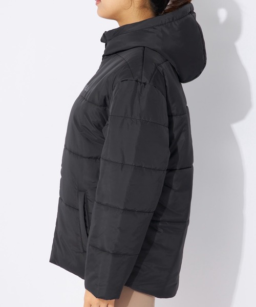 FILA（フィラ）の「【FILA/フィラ】レディーススタンダード中綿ジャケット　ブルゾン（ブルゾン・レディース・ライトベージュ/カーキ/ブラック/ダークグレー・LARGE/MEDIUM/X-LARGE）」の11枚目の写真