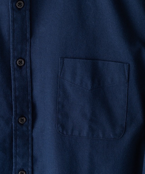 Blue Standard (ブルースタンダード)の「【BLUE STANDARD/ブルースタンダード】リラックスフィット 楽ケア オックス レギュラーカラーシャツ クレリックシャツ イージーケア ピンポイント防汚加工 時短シャツ(シャツ/ブラウス・メンズ・ブルー系その他2/ネイビー/スミクロ/チャコールグレー/ホワイト・LARGE/MEDIUM/X-LARGE)」の9枚目の写真