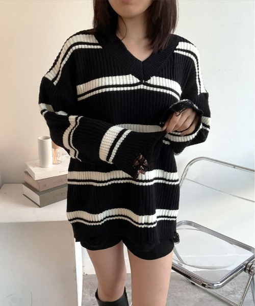 kirakiraShop（キラキラショップ）の「クラッシュ デザイン Vネック ボーダー ニット（ニット/セーター・レディース・オフホワイト/グレー/ブラック・FREE）」の18枚目の写真