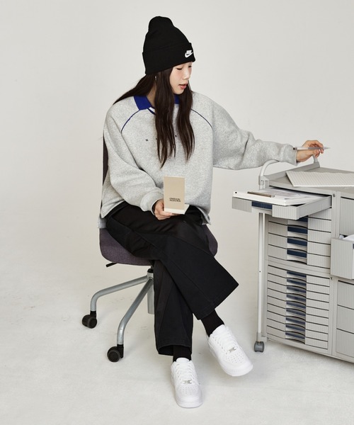 NIKE(ナイキ)の「ナイキ エア フォース 1 '07 ウィメンズシューズ / Nike Air Force 1 '07 Women's Shoes DD8959-100 White(スニーカー・レディース・ホワイト・22/22.5/23/23.5/24/24.5/25/25.5/26/26.5/27/27.5/28/28.5/29)」の19枚目の写真