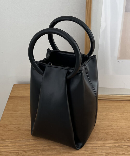 タックラウンドハンドルバッグ（ショルダーバッグ）｜CAPRICIEUX LE'MAGE（カプリシューレマージュ）